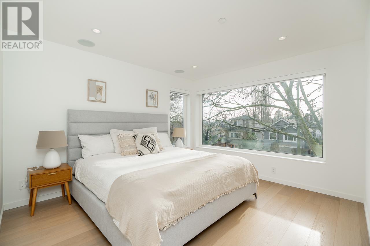 Listing Picture 16 of 40 : 365 E 24TH AVENUE, Vancouver / 溫哥華 - 魯藝地產 Yvonne Lu Group - MLS Medallion Club Member