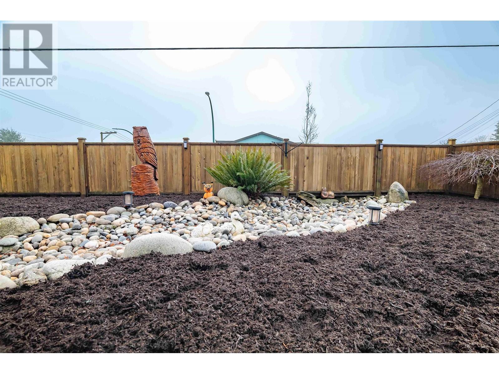 320 Nelson Street, Coquitlam, British Columbia  V3K 4N3 - Photo 9 - R2959104