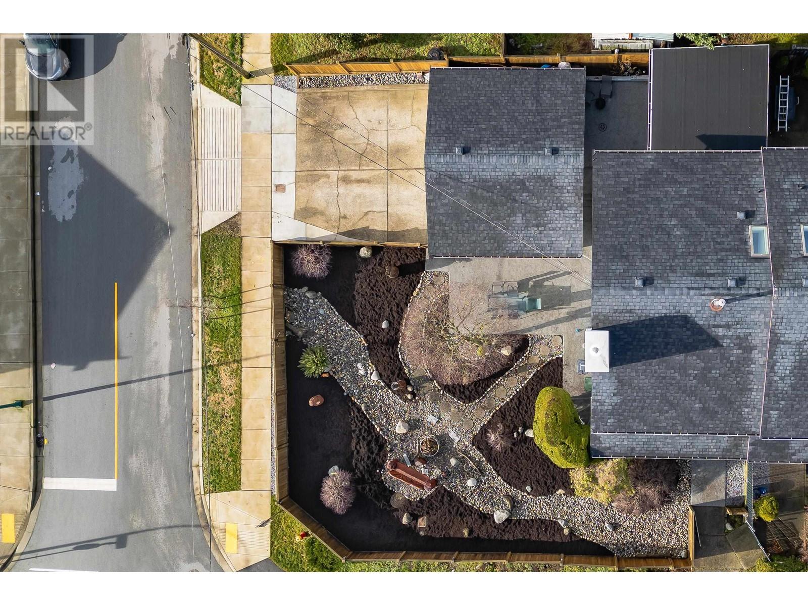 320 Nelson Street, Coquitlam, British Columbia  V3K 4N3 - Photo 35 - R2959104