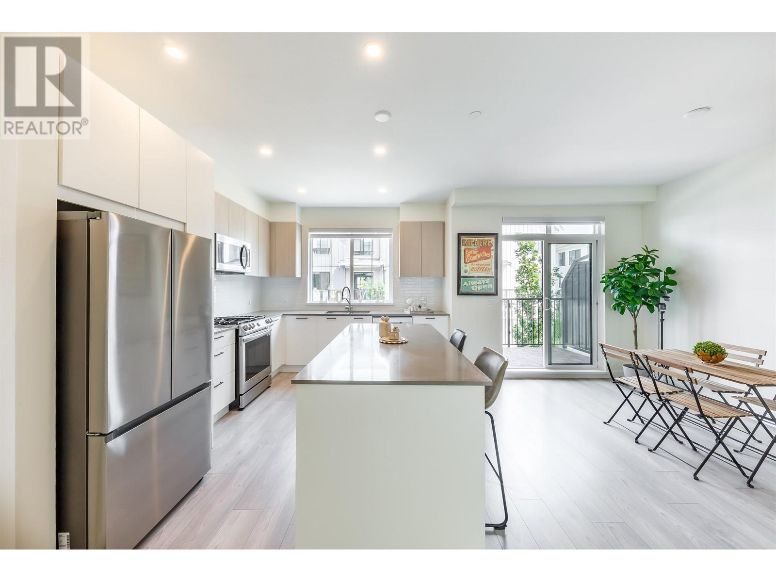 Property at 135 488 FURNESS STREET image 2