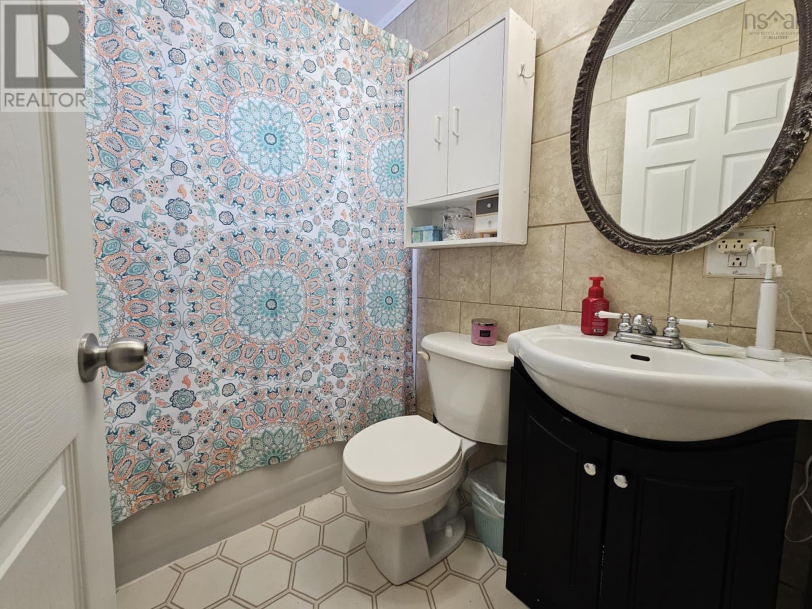 39 Halliday Street, Westmount, Nova Scotia  B1R 2A8 - Photo 10 - 202501603