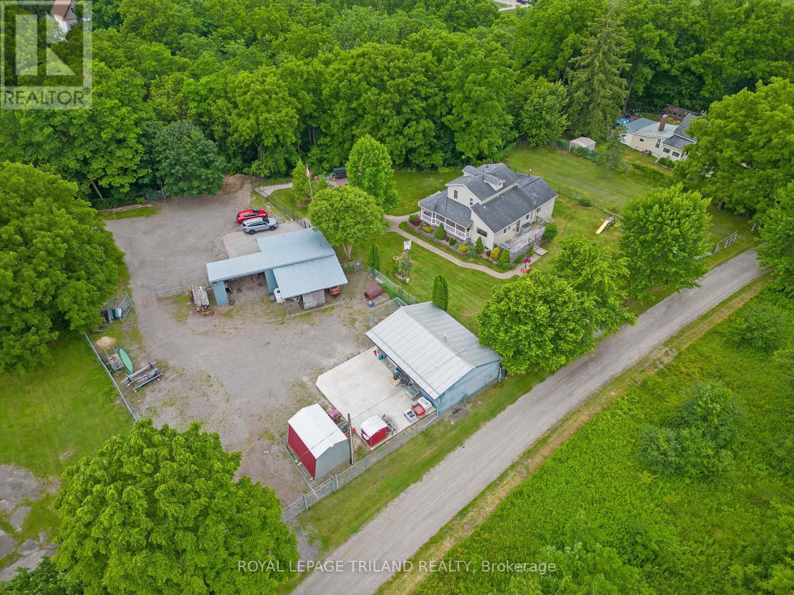 Photo 5 of 12 for 18 Omemee Street N