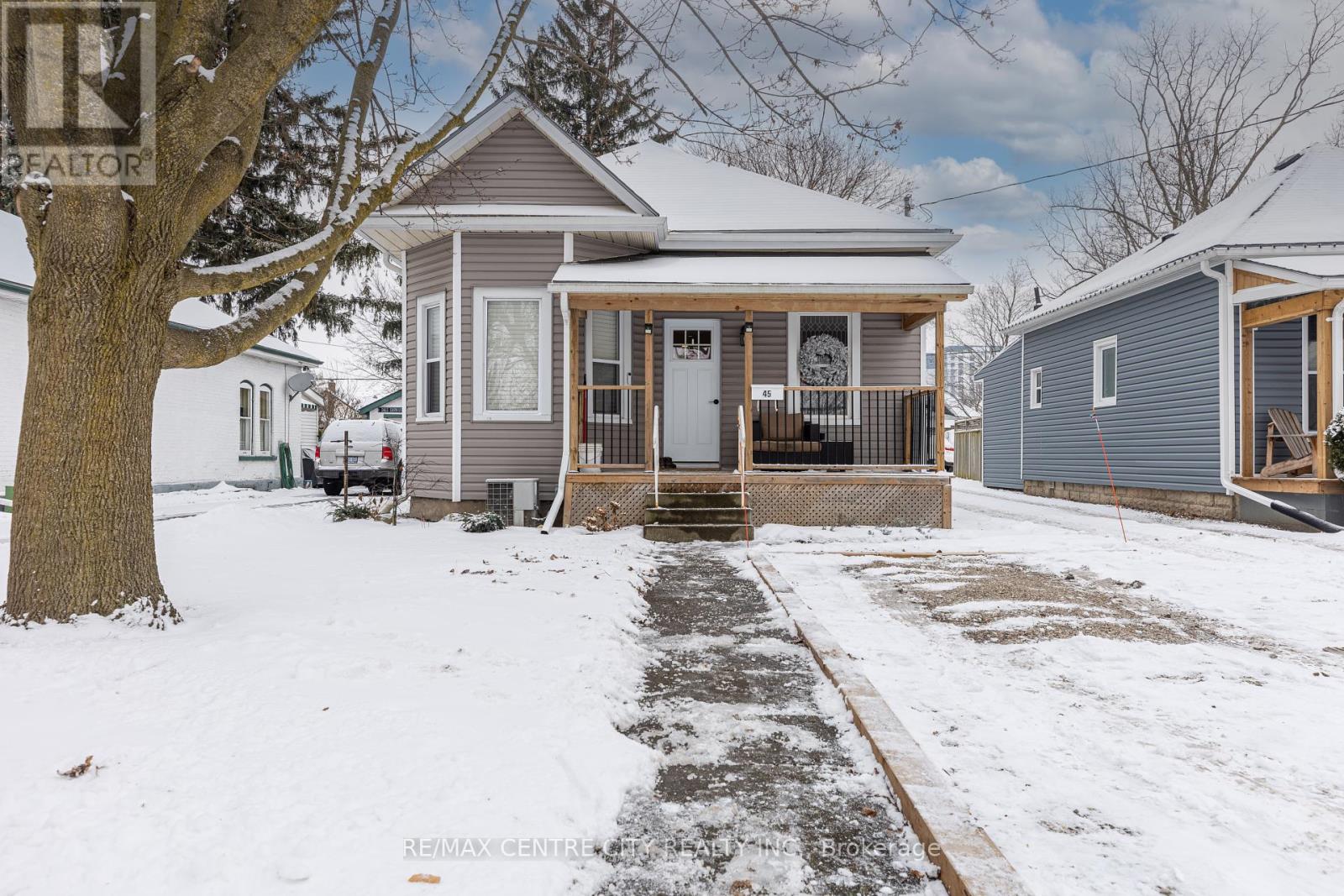 45 Arthur Avenue, St. Thomas, Ontario  N5P 3L4 - Photo 1 - X11940535