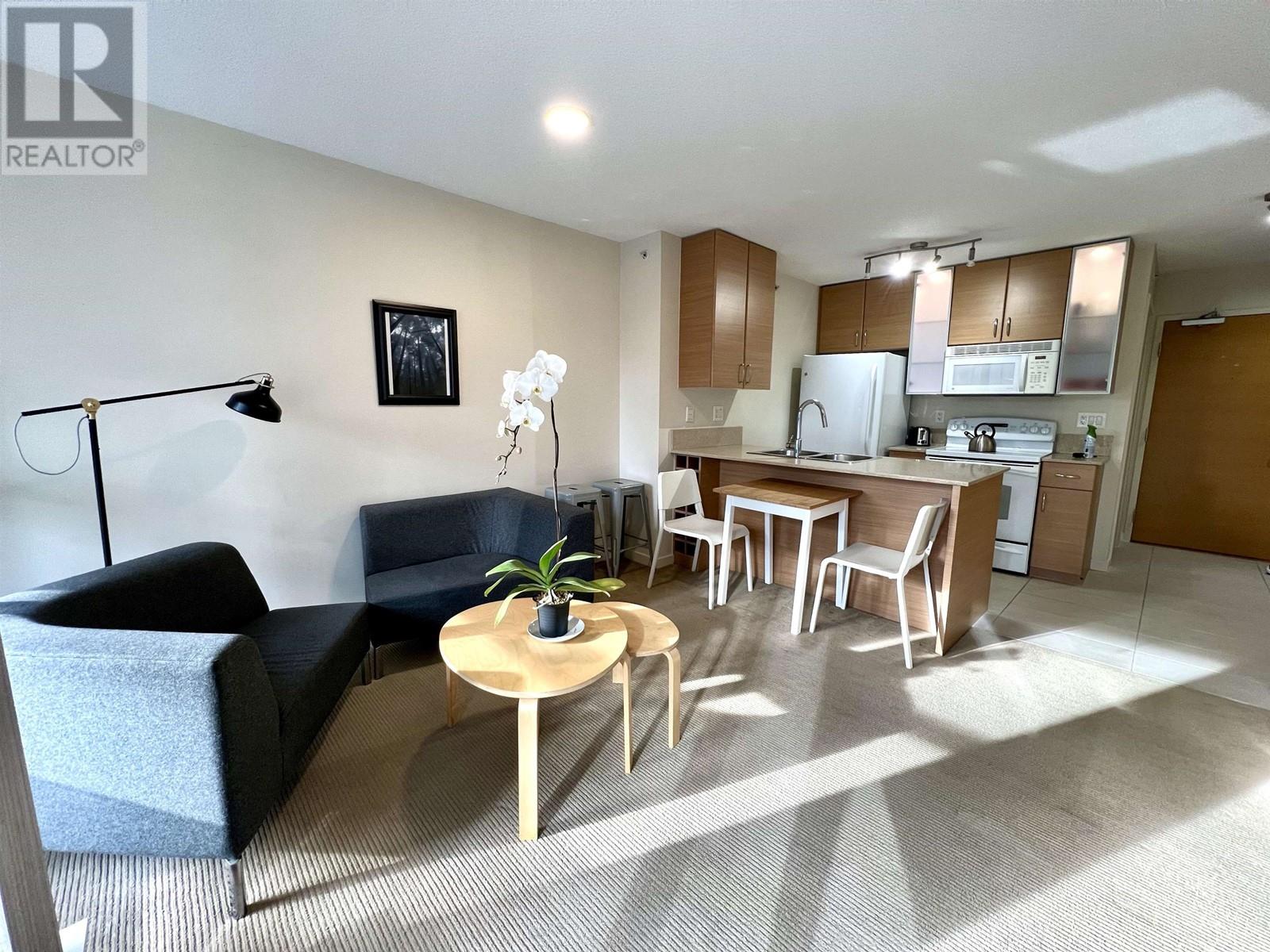 301 909 Mainland Street, Vancouver, British Columbia  V6B 1S3 - Photo 1 - R2958834