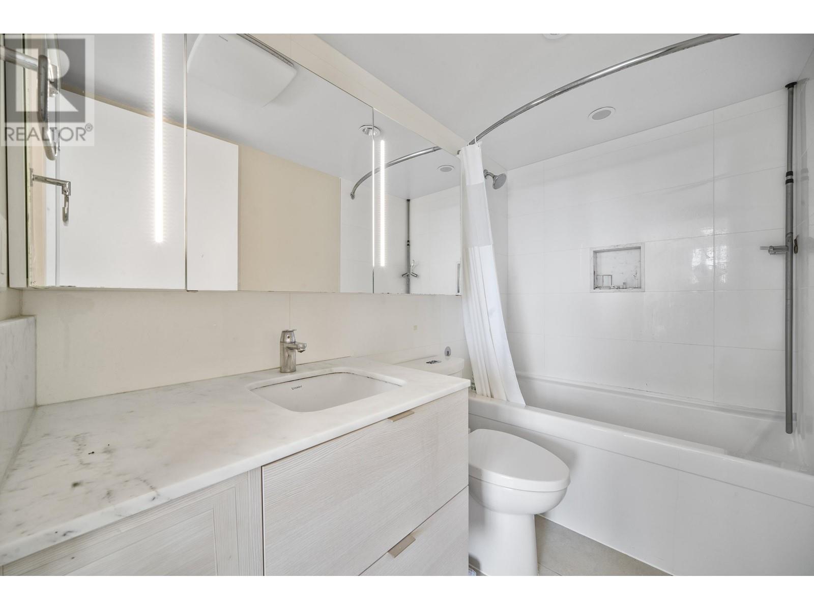 2403 602 Como Lake Avenue, Coquitlam, British Columbia V3J 0G2 - Photo 14 - R2959910