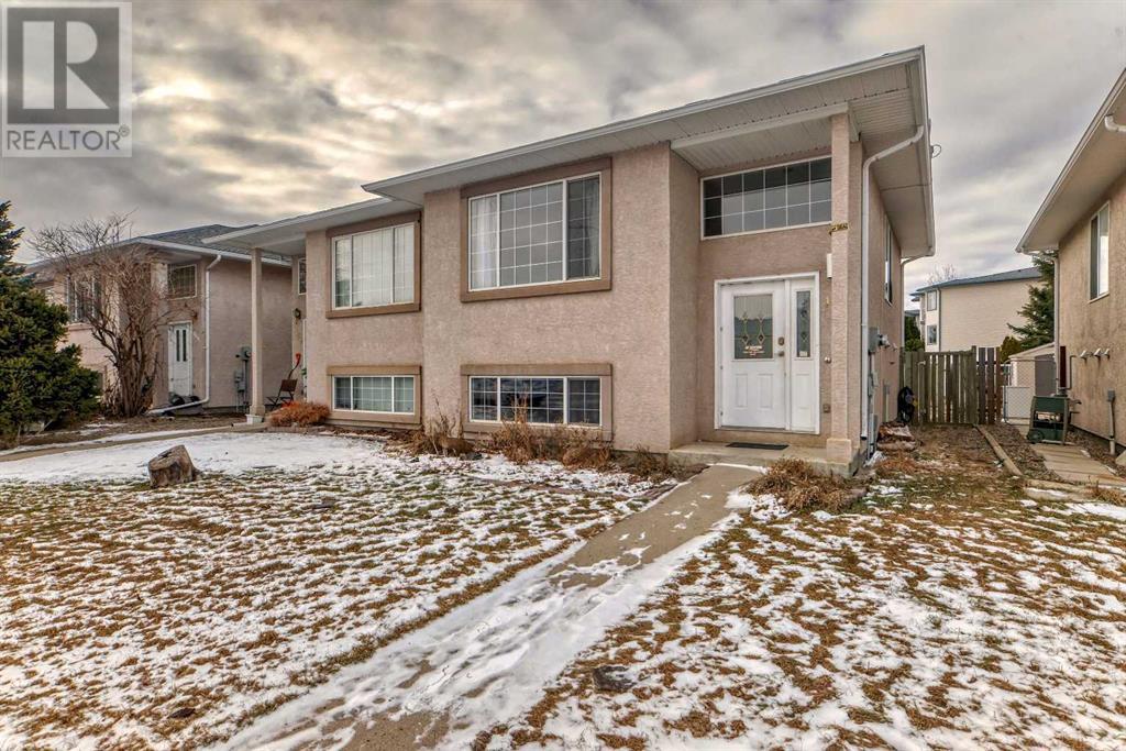 160 Jerry Potts Boulevard W, Lethbridge, Alberta  T1K 7G7 - Photo 1 - A2190168