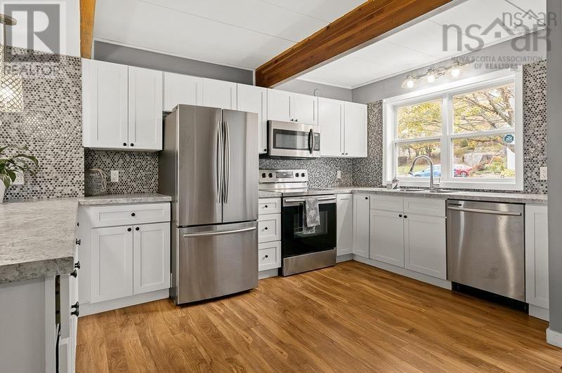 79 Ridge Valley Road, Halifax, Nova Scotia  B3P 2E5 - Photo 3 - 202501607