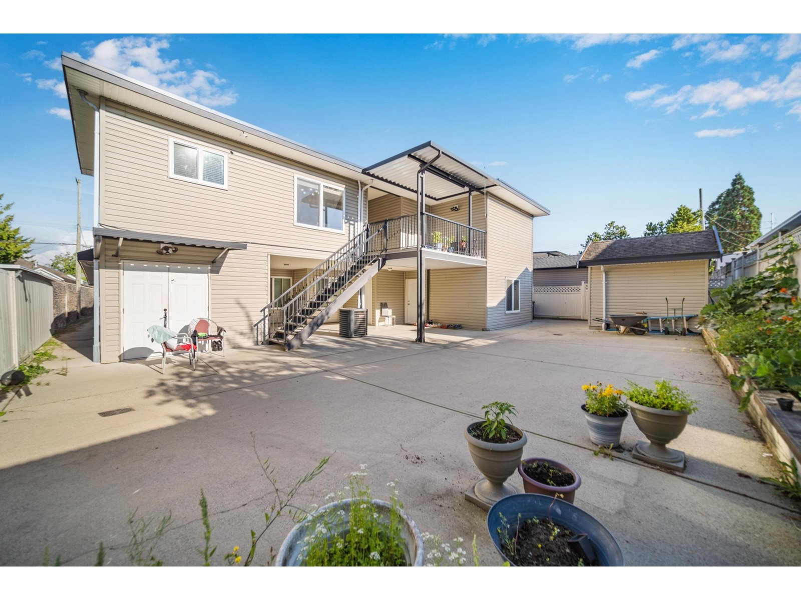 Property at 7819 127 STREET image 4