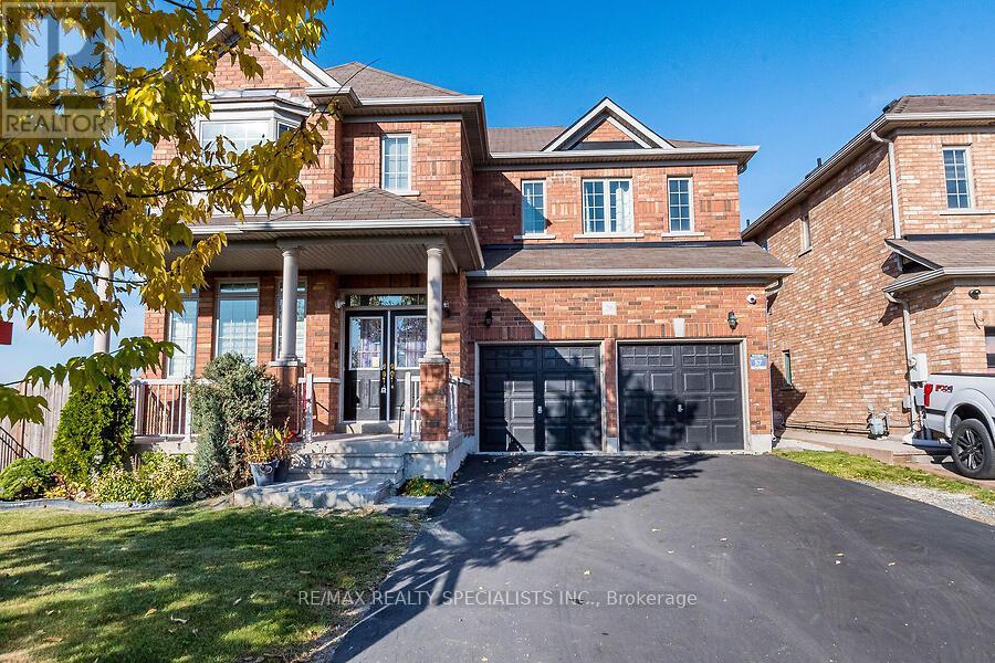 26 CLEARFIELD DRIVE, Brampton, Ontario