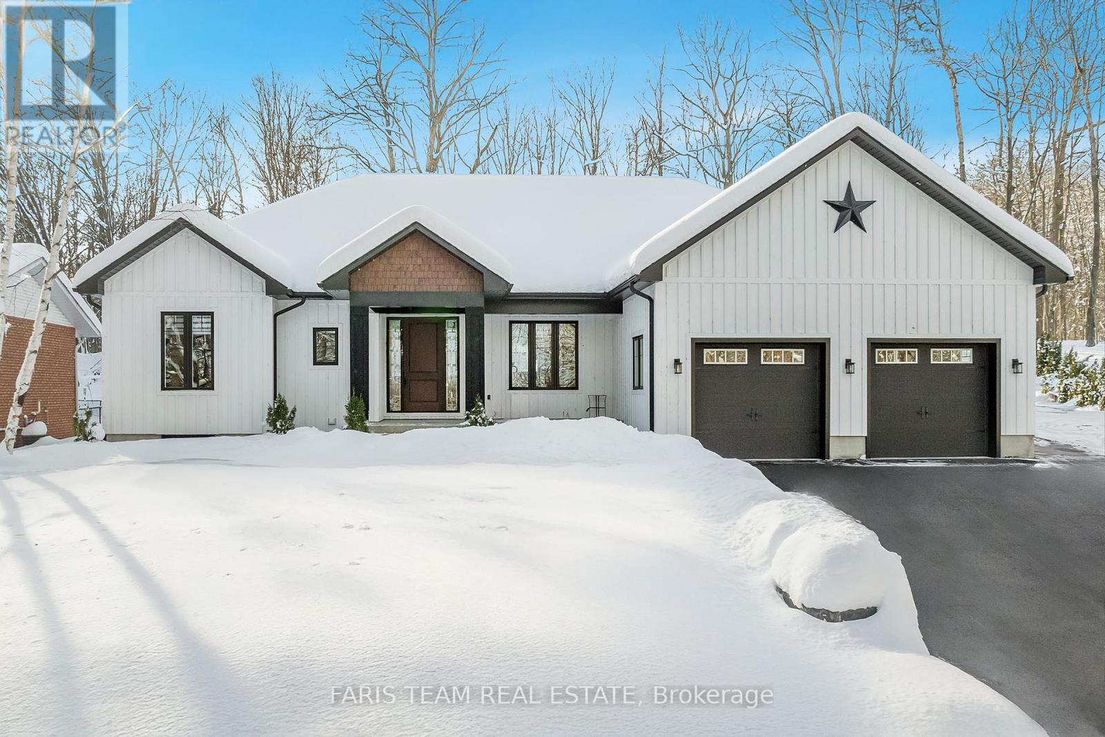 1532 CHAMPLAIN ROAD, Tiny, Ontario