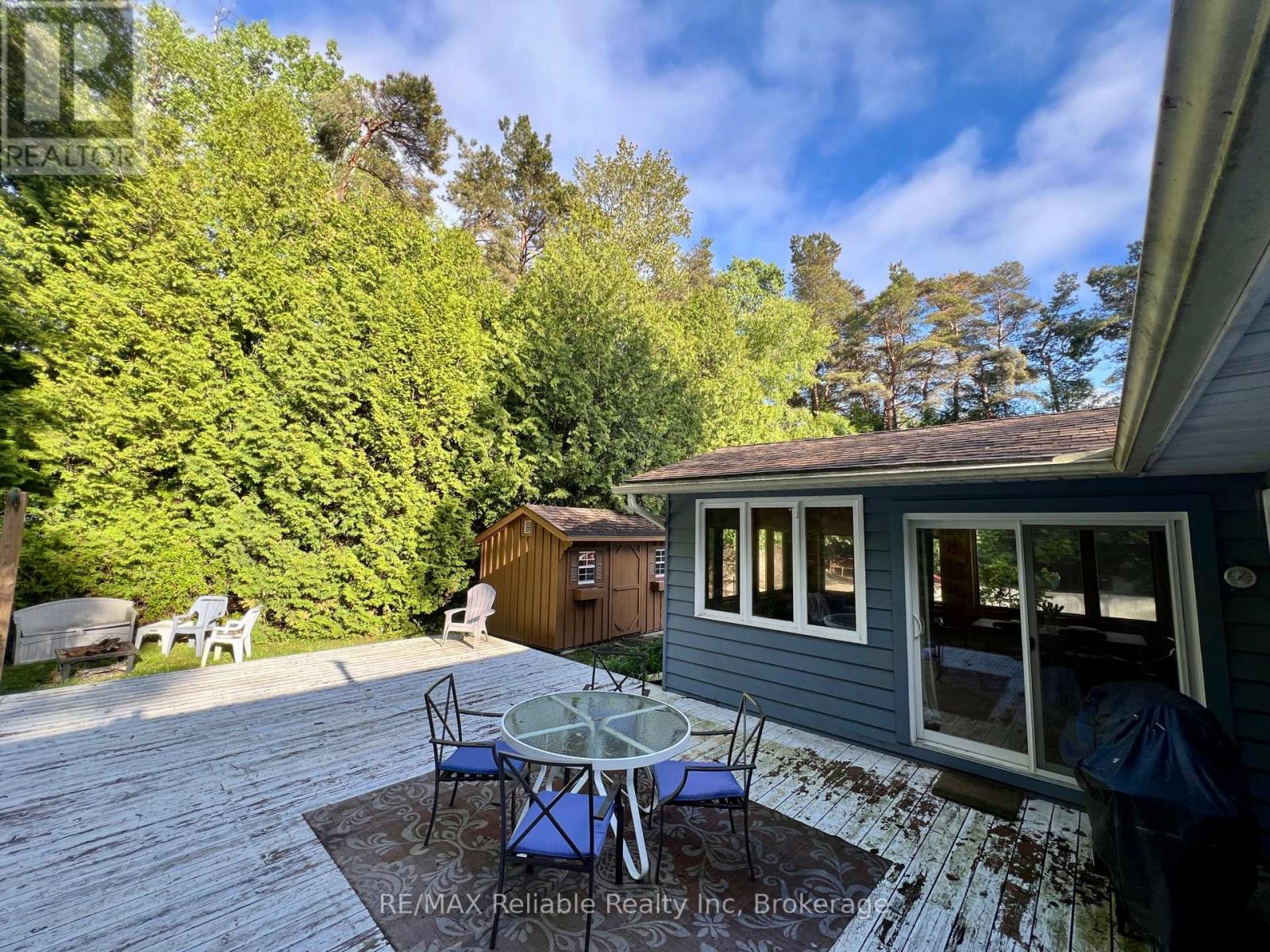 12 Stark Street, Bluewater, Ontario  N0M 1G0 - Photo 10 - X11940757
