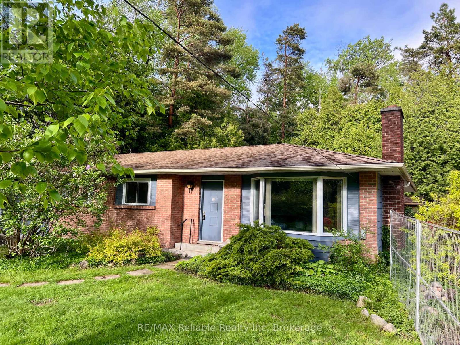 12 Stark Street, Bluewater, Ontario  N0M 1G0 - Photo 9 - X11940757
