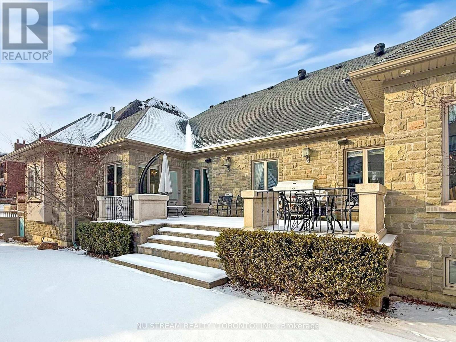 Property at 103 DUNCAN ROAD image 4