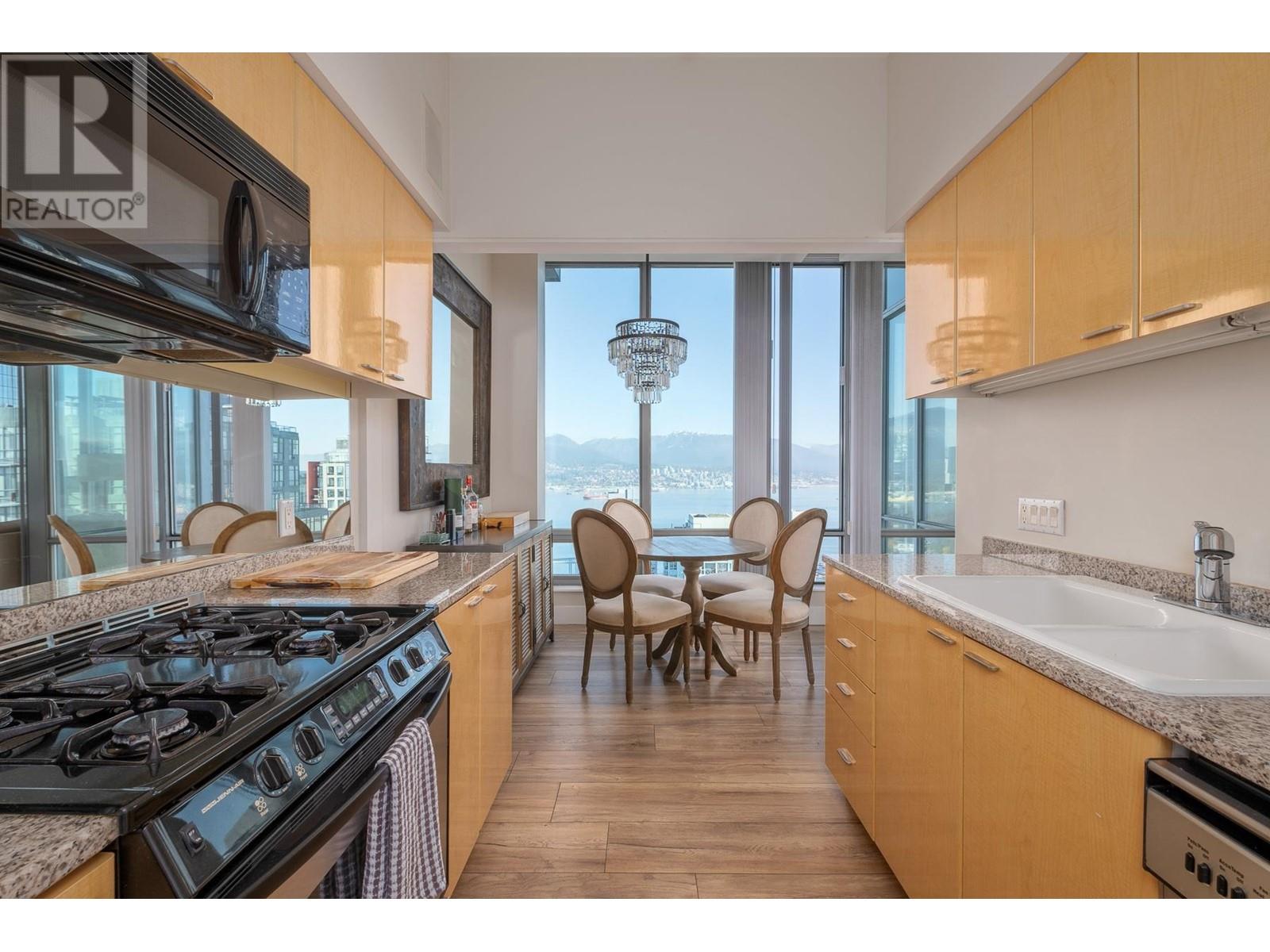 Ph2 1288 W Georgia Street, Vancouver, British Columbia  V6E 4R3 - Photo 12 - R2958279