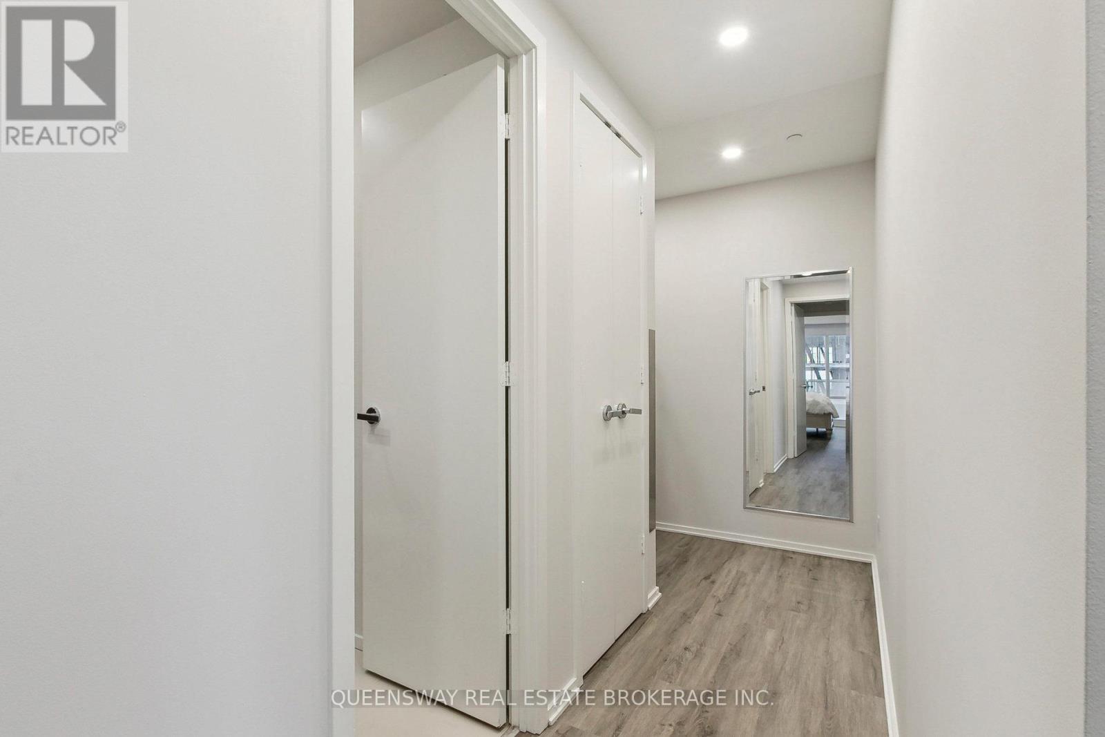 Property at 6706 - 1 BLOOR STREET image 3