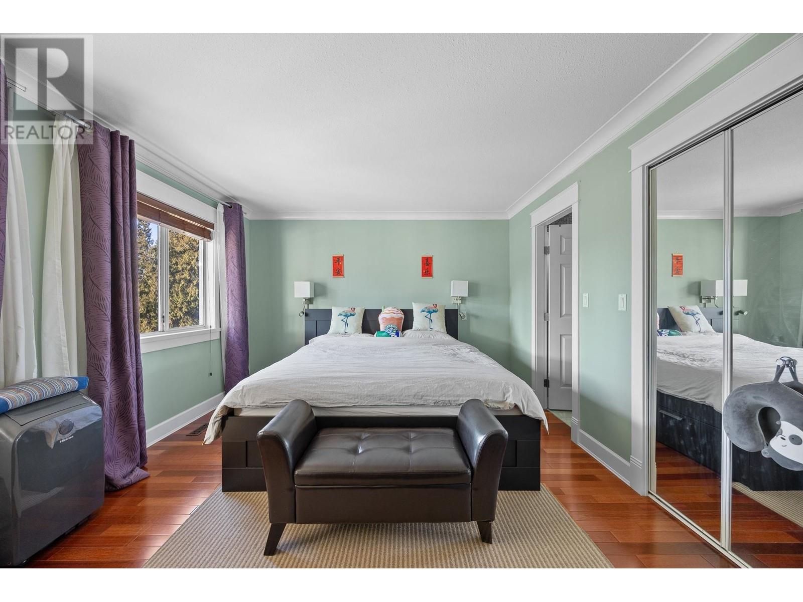 Listing Picture 21 of 40 : 7325 2ND STREET, Burnaby / 本拿比 - 魯藝地產 Yvonne Lu Group - MLS Medallion Club Member