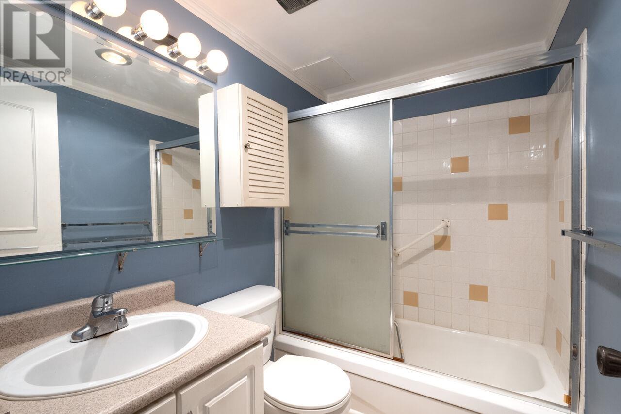 201 145 W 18th Street, North Vancouver, British Columbia V7M 1M5 - Photo 10 - R2958575