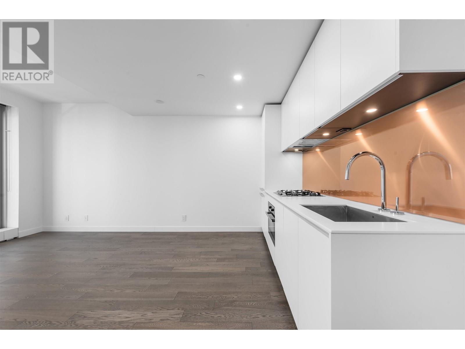 Listing Picture 20 of 33 : 3209 1480 HOWE STREET, Vancouver / 溫哥華 - 魯藝地產 Yvonne Lu Group - MLS Medallion Club Member