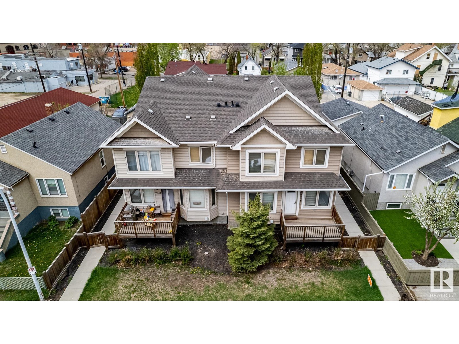 Property at 9648 106 AV NW image 2