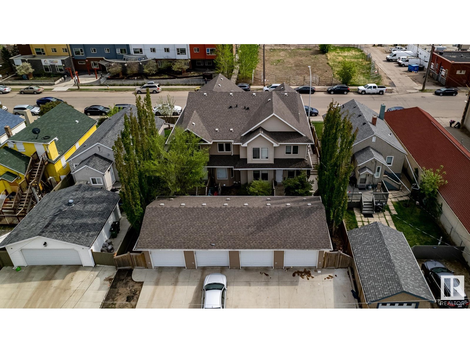 Property at 9648 106 AV NW image 5