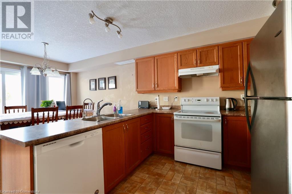 590 Goldthread Street Unit# Upper Level, Waterloo, Ontario  N2V 2X6 - Photo 2 - 40693351