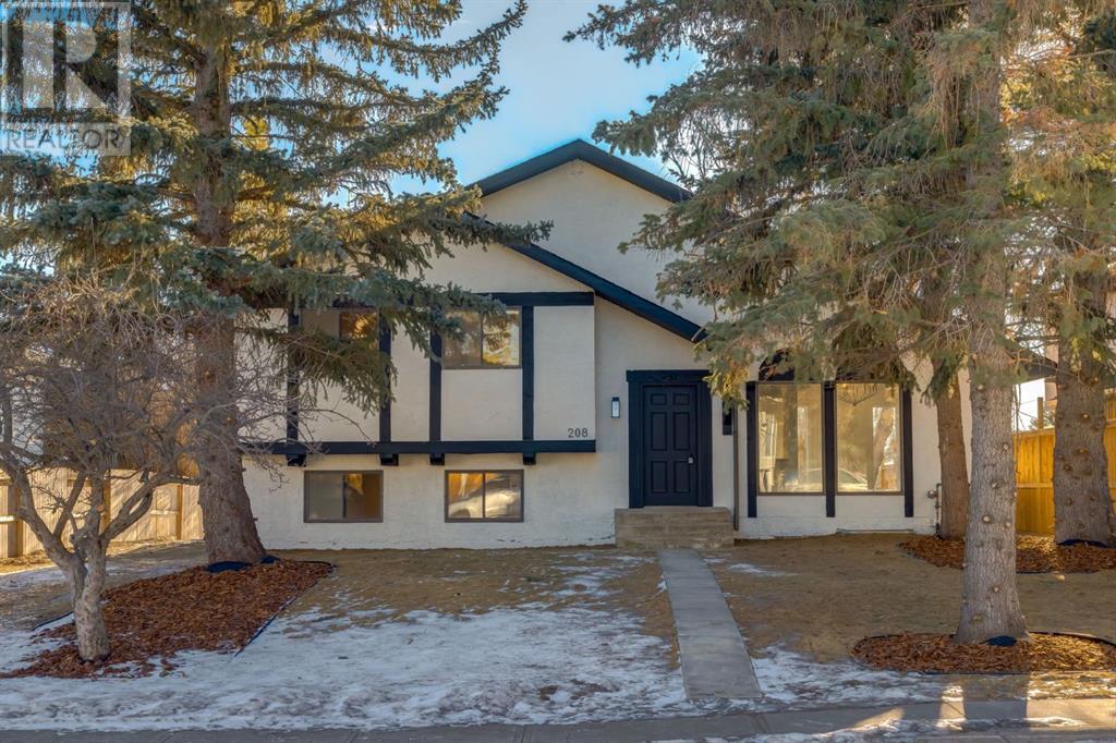 208 Cedarille Green Sw, Calgary, Alberta  T2W 2H4 - Photo 2 - A2189814