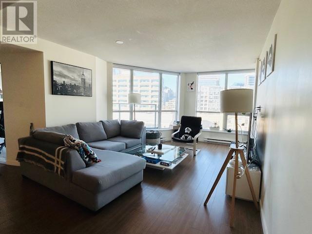 Listing Picture 5 of 20 : 712 833 SEYMOUR STREET, Vancouver / 溫哥華 - 魯藝地產 Yvonne Lu Group - MLS Medallion Club Member