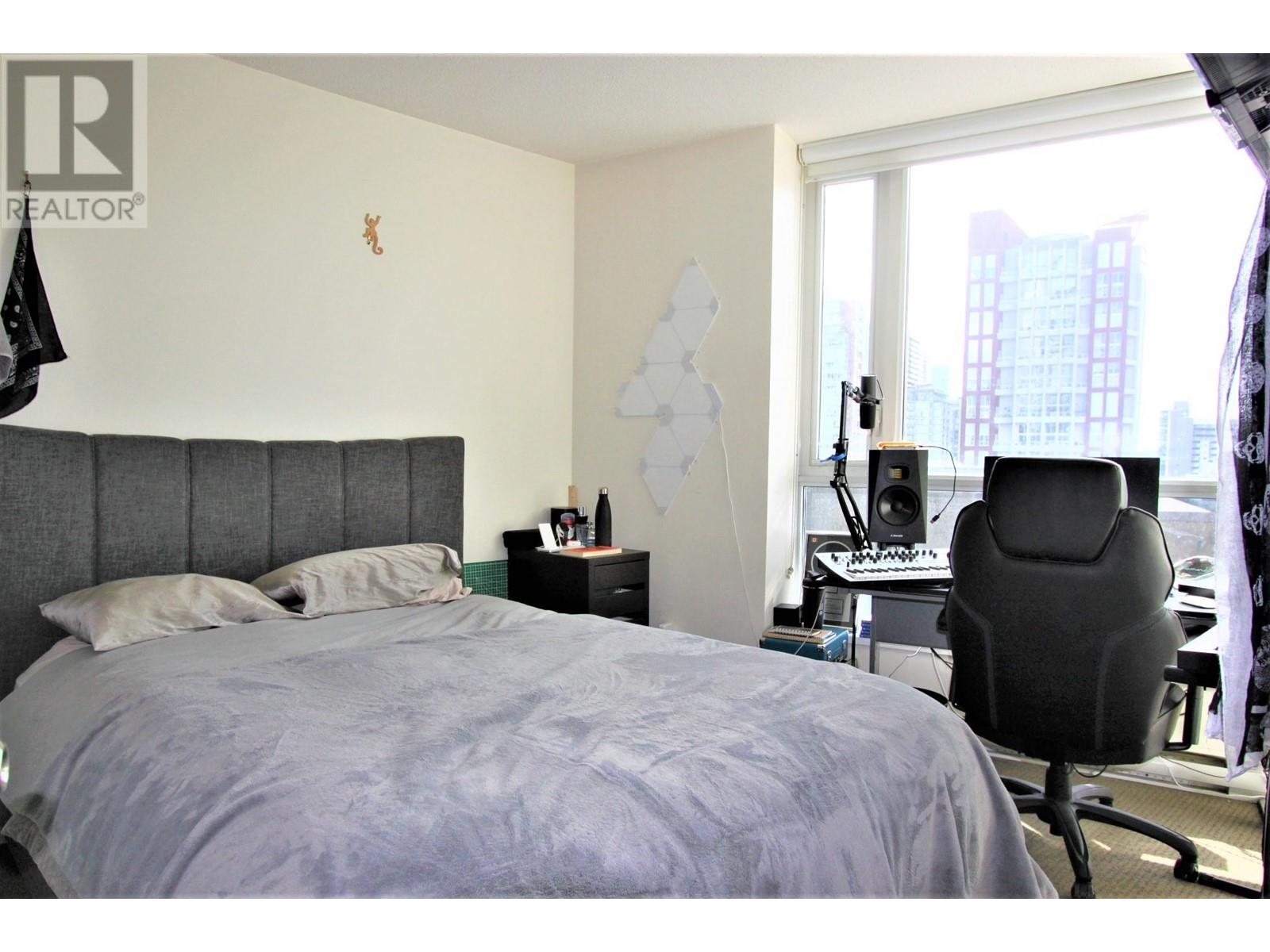 Listing Picture 10 of 20 : 712 833 SEYMOUR STREET, Vancouver / 溫哥華 - 魯藝地產 Yvonne Lu Group - MLS Medallion Club Member