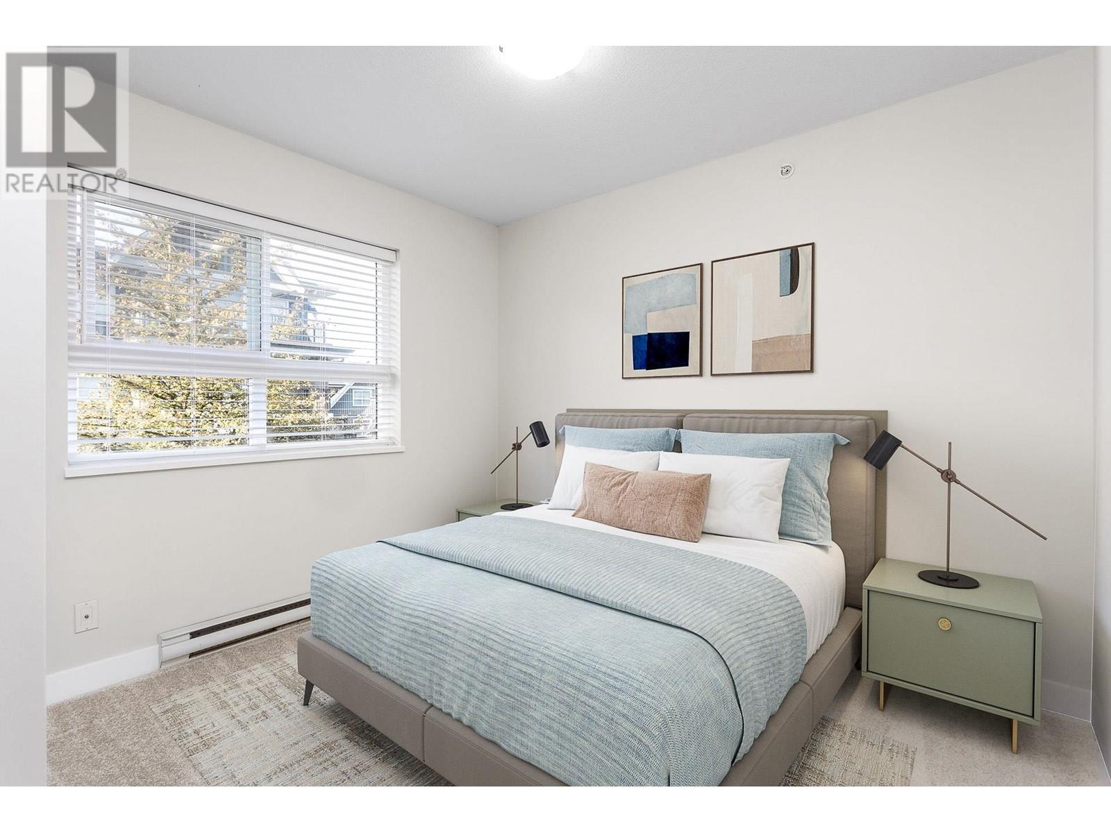 Listing Picture 27 of 33 : 12 3298 E 54TH AVENUE, Vancouver / 溫哥華 - 魯藝地產 Yvonne Lu Group - MLS Medallion Club Member