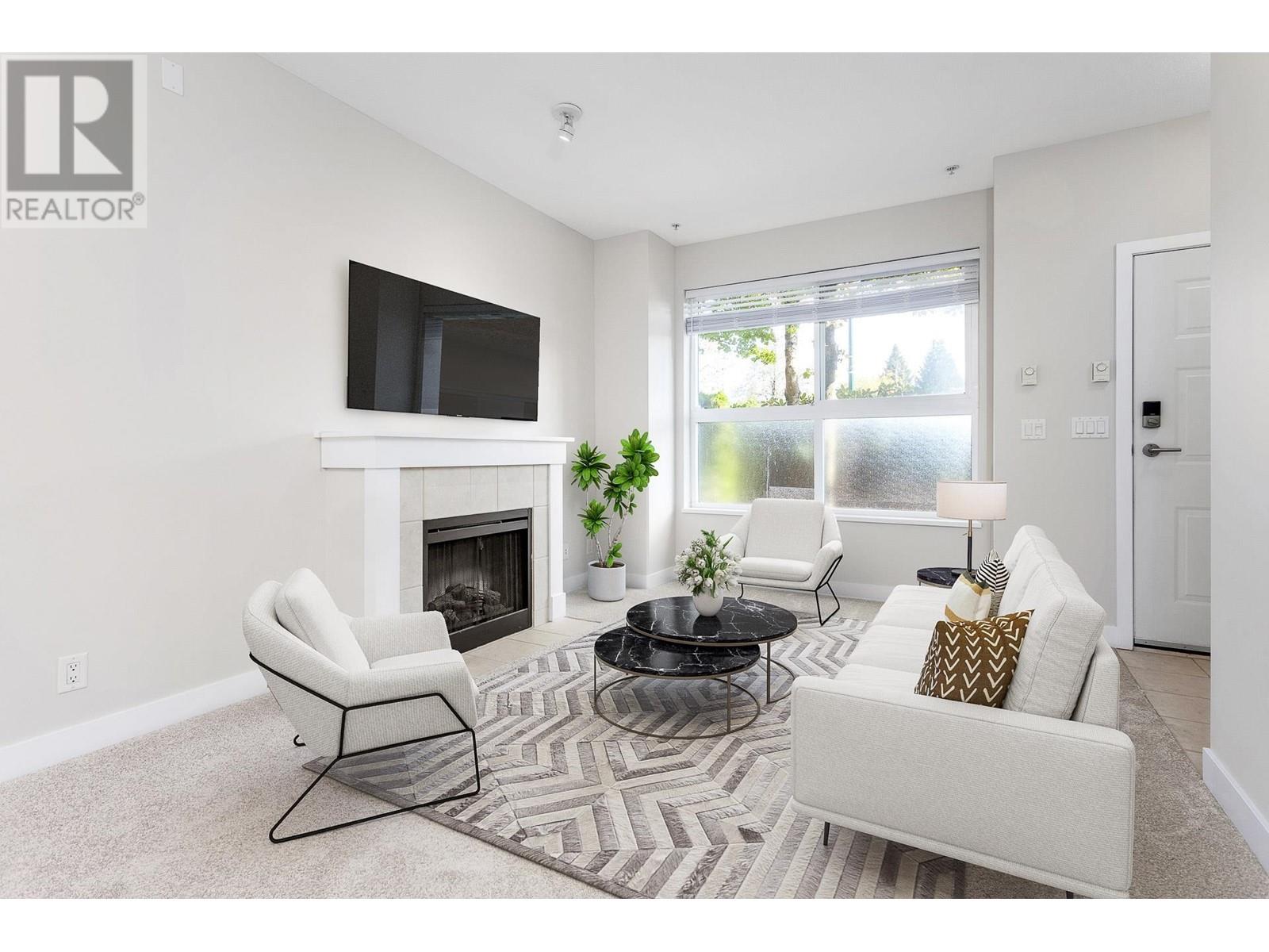 Listing Picture 7 of 33 : 12 3298 E 54TH AVENUE, Vancouver / 溫哥華 - 魯藝地產 Yvonne Lu Group - MLS Medallion Club Member