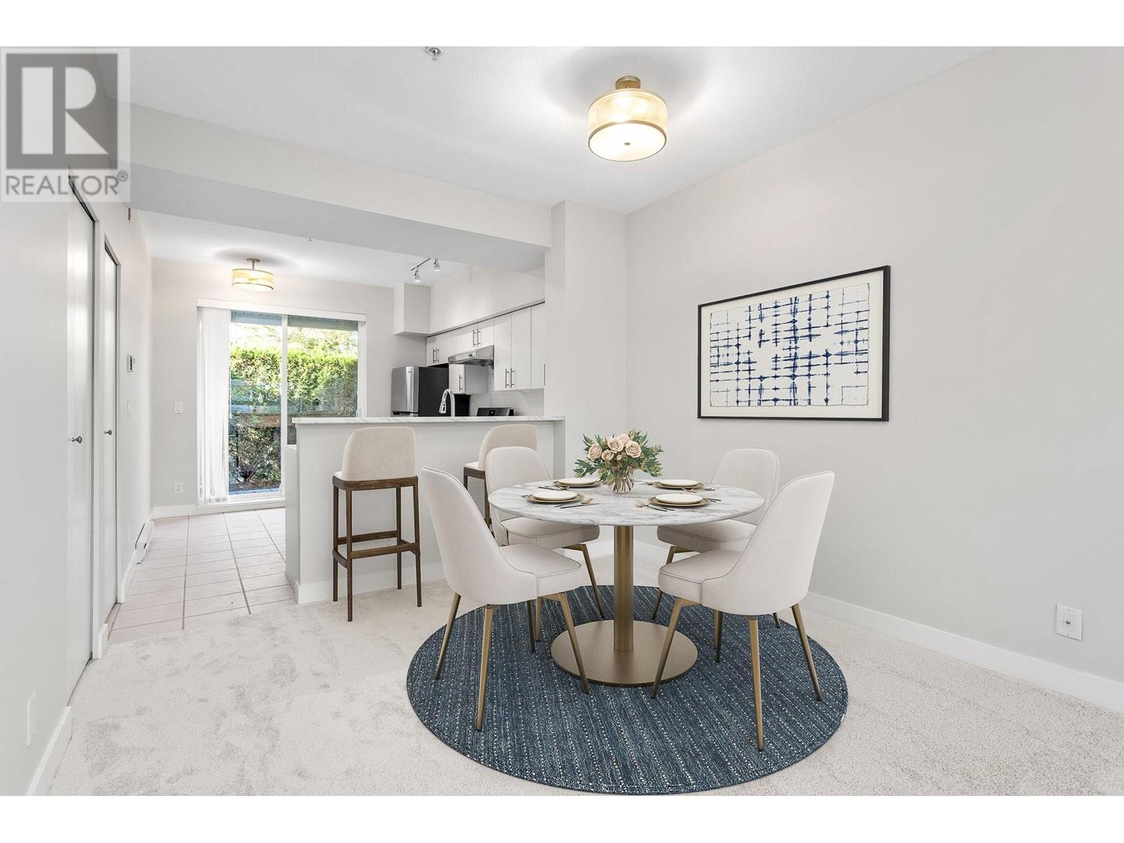 Listing Picture 11 of 33 : 12 3298 E 54TH AVENUE, Vancouver / 溫哥華 - 魯藝地產 Yvonne Lu Group - MLS Medallion Club Member