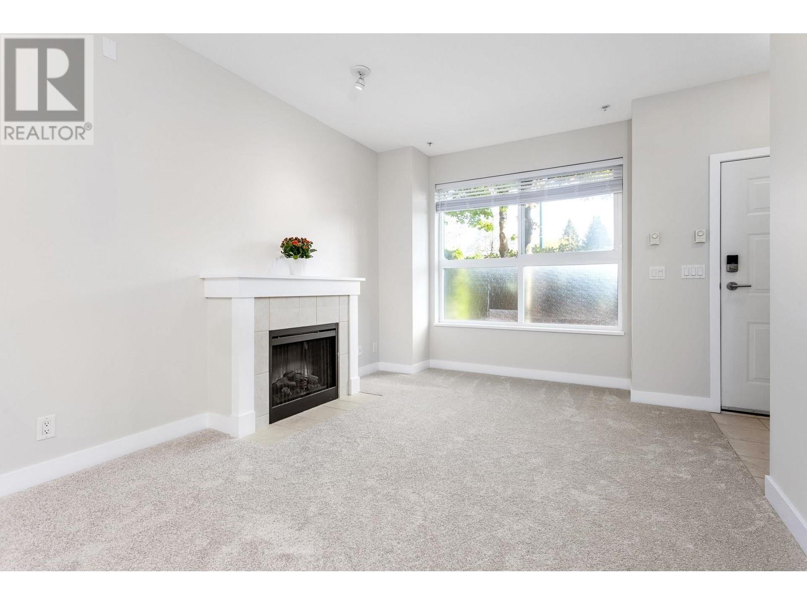 Listing Picture 8 of 33 : 12 3298 E 54TH AVENUE, Vancouver / 溫哥華 - 魯藝地產 Yvonne Lu Group - MLS Medallion Club Member