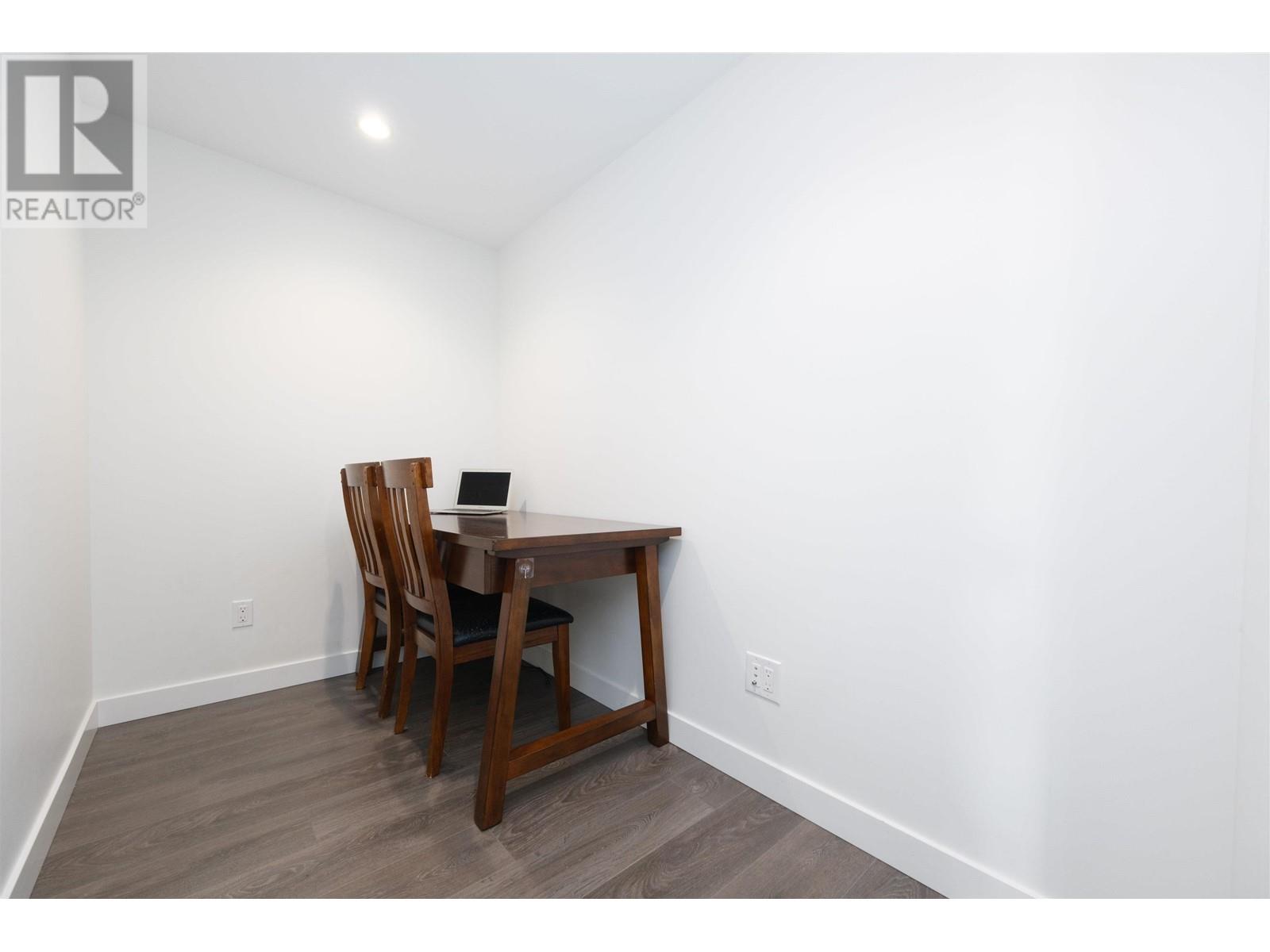 810 657 Whiting Way, Coquitlam, British Columbia  V3J 0J6 - Photo 3 - R2957409