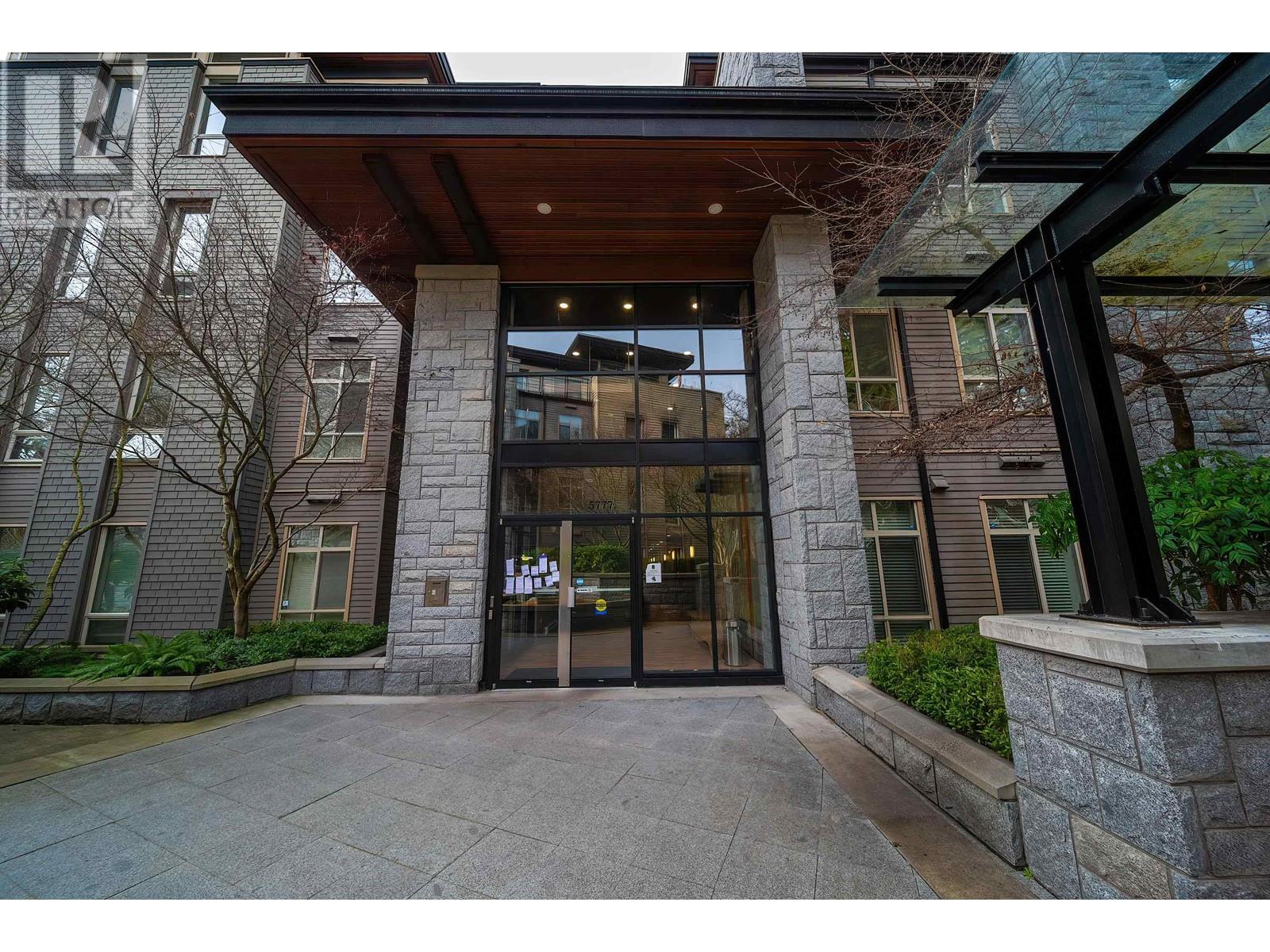 Listing Picture 2 of 14 : 320 5777 BIRNEY AVENUE, Vancouver / 溫哥華 - 魯藝地產 Yvonne Lu Group - MLS Medallion Club Member