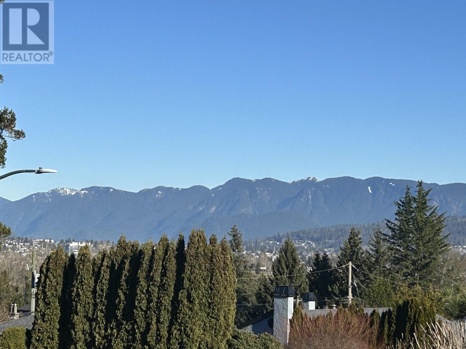4426 Price Crescent, Burnaby, British Columbia  V5G 2N4 - Photo 15 - R2957910