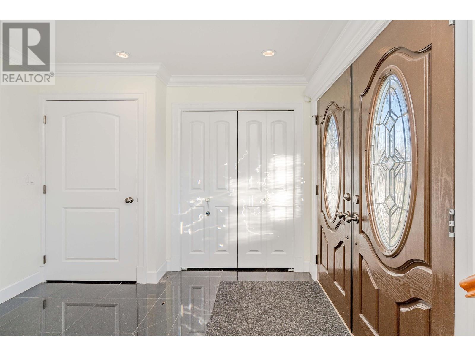 Listing Picture 27 of 30 : 5761 INVERNESS STREET, Vancouver / 溫哥華 - 魯藝地產 Yvonne Lu Group - MLS Medallion Club Member