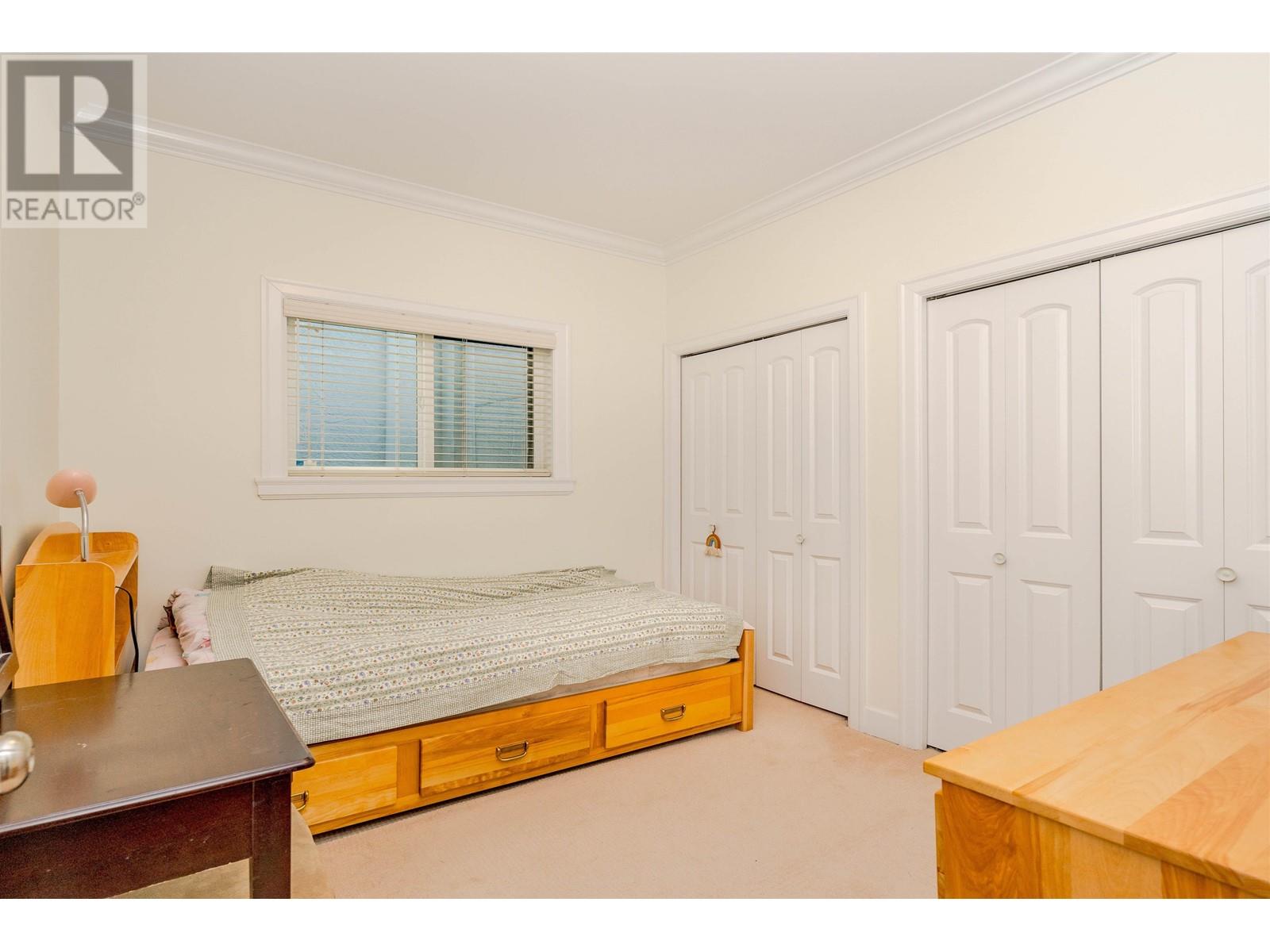 Listing Picture 13 of 30 : 5761 INVERNESS STREET, Vancouver / 溫哥華 - 魯藝地產 Yvonne Lu Group - MLS Medallion Club Member