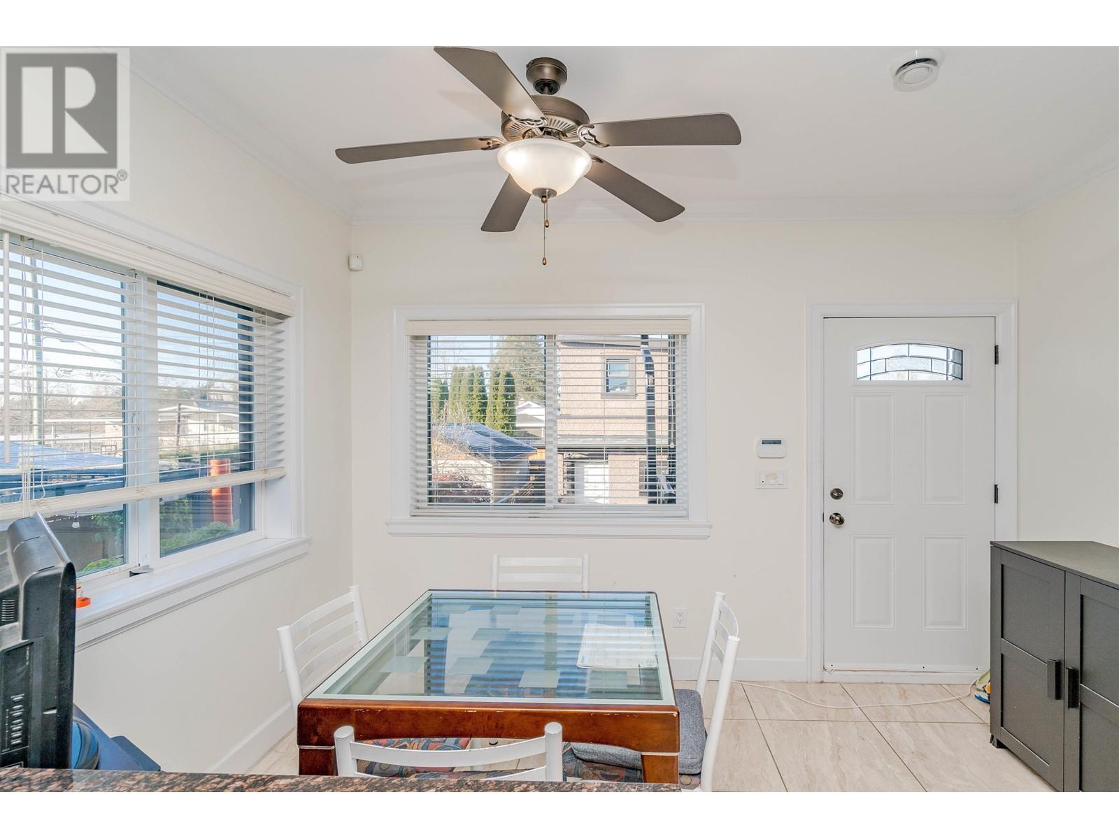 Listing Picture 10 of 30 : 5761 INVERNESS STREET, Vancouver / 溫哥華 - 魯藝地產 Yvonne Lu Group - MLS Medallion Club Member