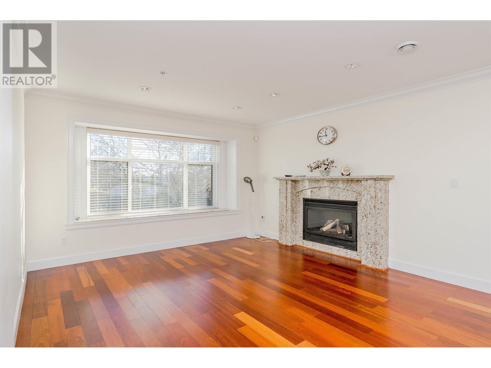 Listing Picture 16 of 30 : 5761 INVERNESS STREET, Vancouver / 溫哥華 - 魯藝地產 Yvonne Lu Group - MLS Medallion Club Member