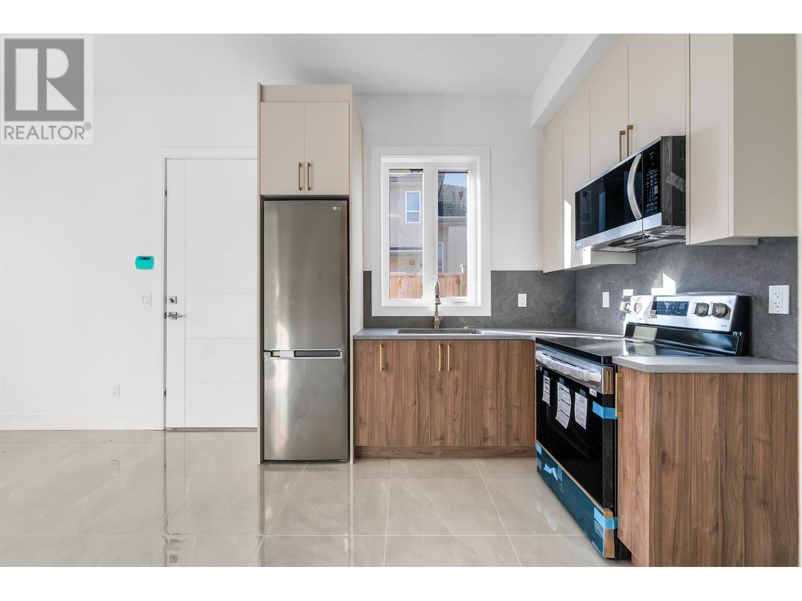 Listing Picture 23 of 32 : 9308 MCCUTCHEON PLACE, Richmond / 烈治文 - 魯藝地產 Yvonne Lu Group - MLS Medallion Club Member