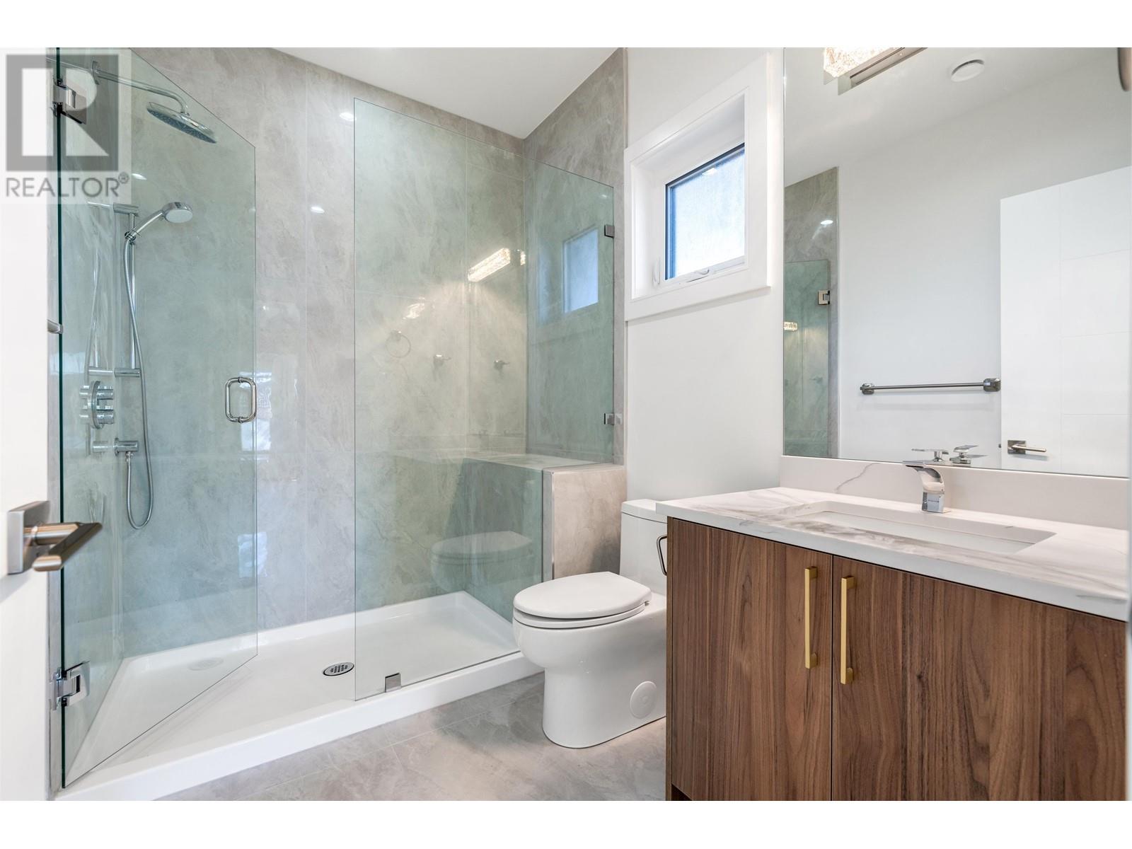 Listing Picture 32 of 32 : 9308 MCCUTCHEON PLACE, Richmond / 烈治文 - 魯藝地產 Yvonne Lu Group - MLS Medallion Club Member