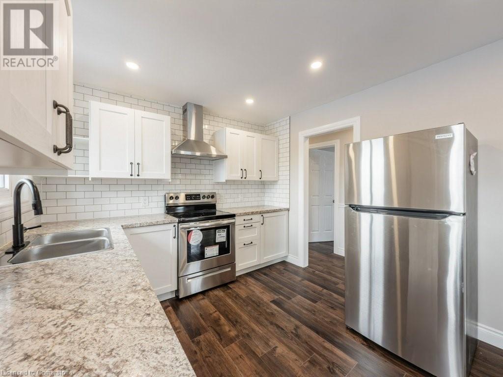 78 East 45th Street, Hamilton, Ontario  L8T 3J8 - Photo 10 - 40691165