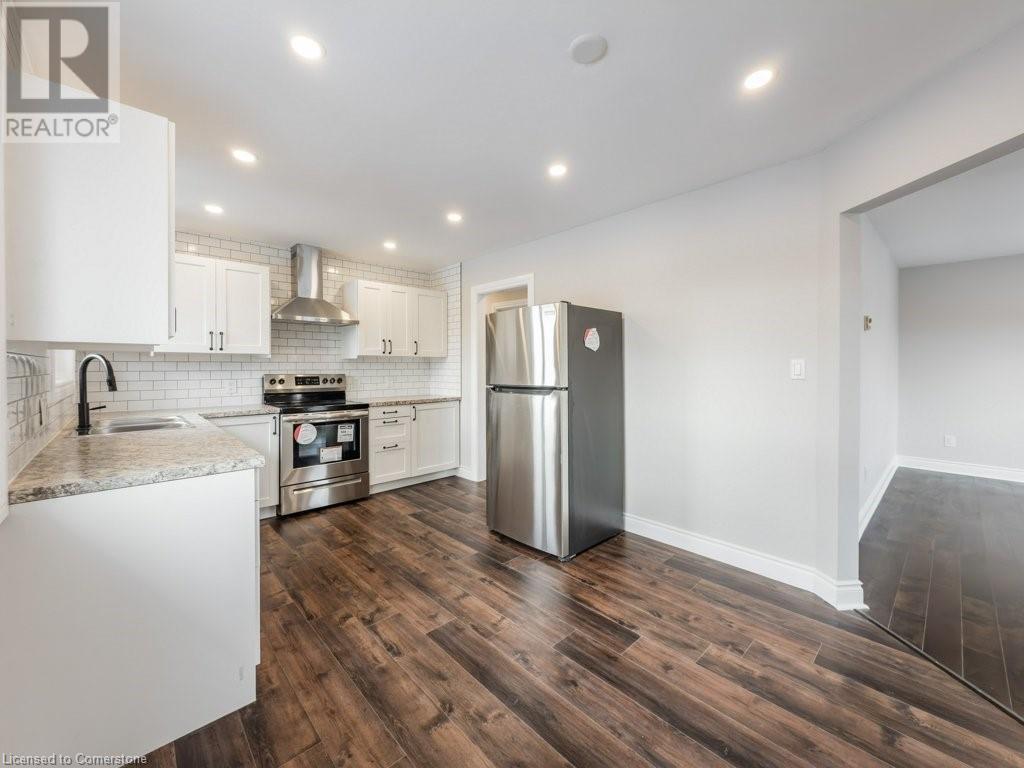78 East 45th Street, Hamilton, Ontario  L8T 3J8 - Photo 8 - 40691165