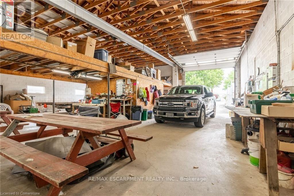 220 Read Road, St. Catharines (Port Weller), Ontario  L2R 7K6 - Photo 7 - X11941050