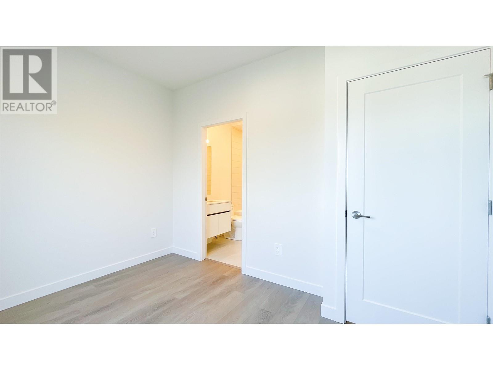 Listing Picture 23 of 30 : 25 7580 NO 1 ROAD, Richmond / 烈治文 - 魯藝地產 Yvonne Lu Group - MLS Medallion Club Member
