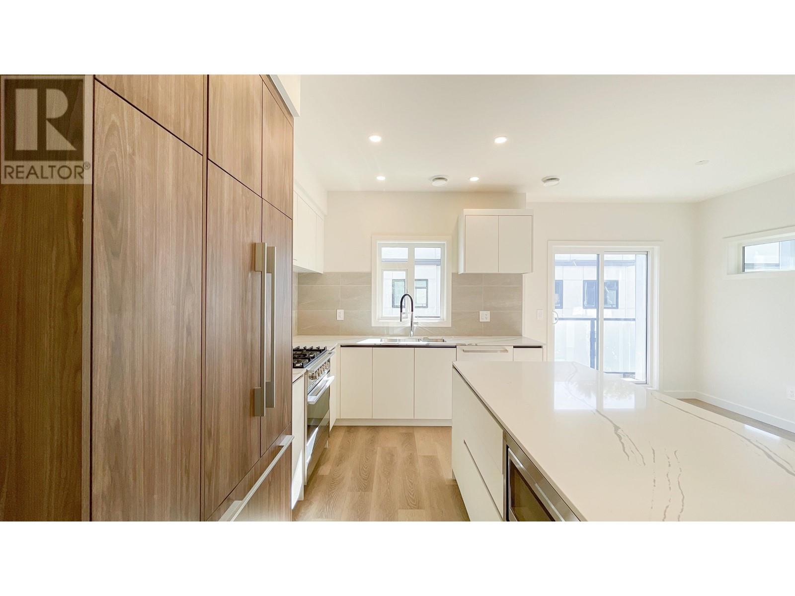 Listing Picture 10 of 30 : 25 7580 NO 1 ROAD, Richmond / 烈治文 - 魯藝地產 Yvonne Lu Group - MLS Medallion Club Member