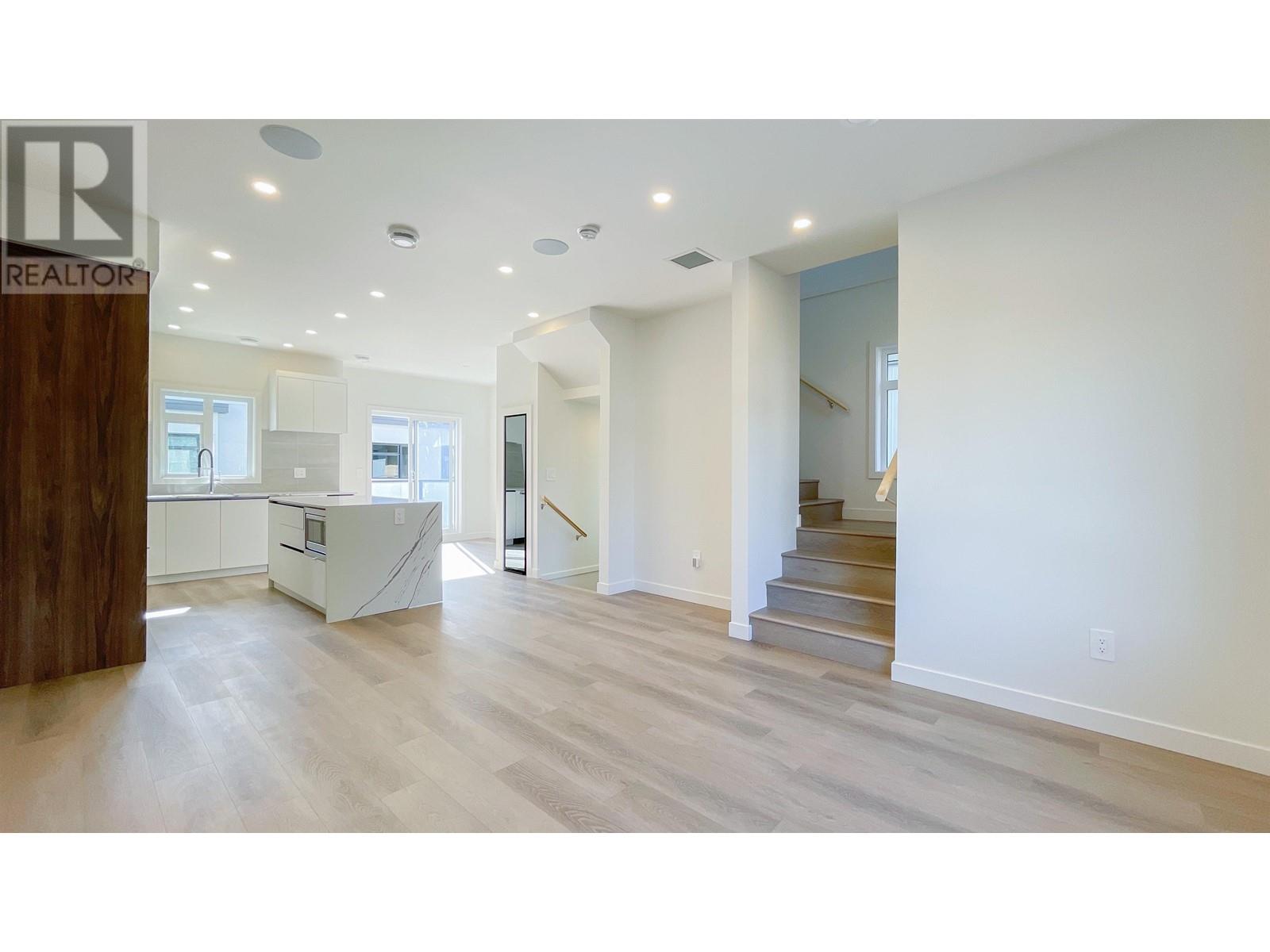 Listing Picture 7 of 30 : 25 7580 NO 1 ROAD, Richmond / 烈治文 - 魯藝地產 Yvonne Lu Group - MLS Medallion Club Member