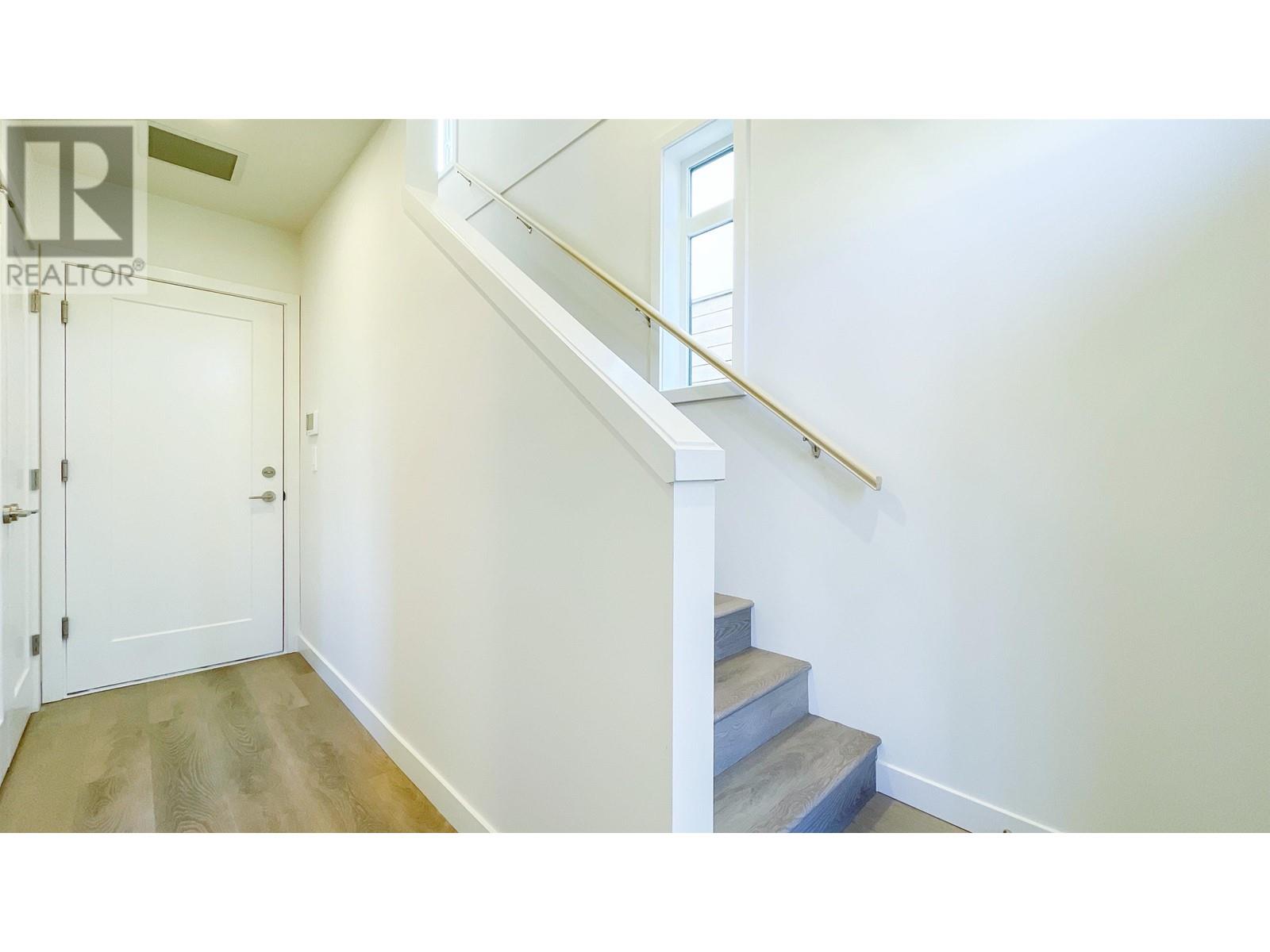 Listing Picture 3 of 30 : 25 7580 NO 1 ROAD, Richmond / 烈治文 - 魯藝地產 Yvonne Lu Group - MLS Medallion Club Member