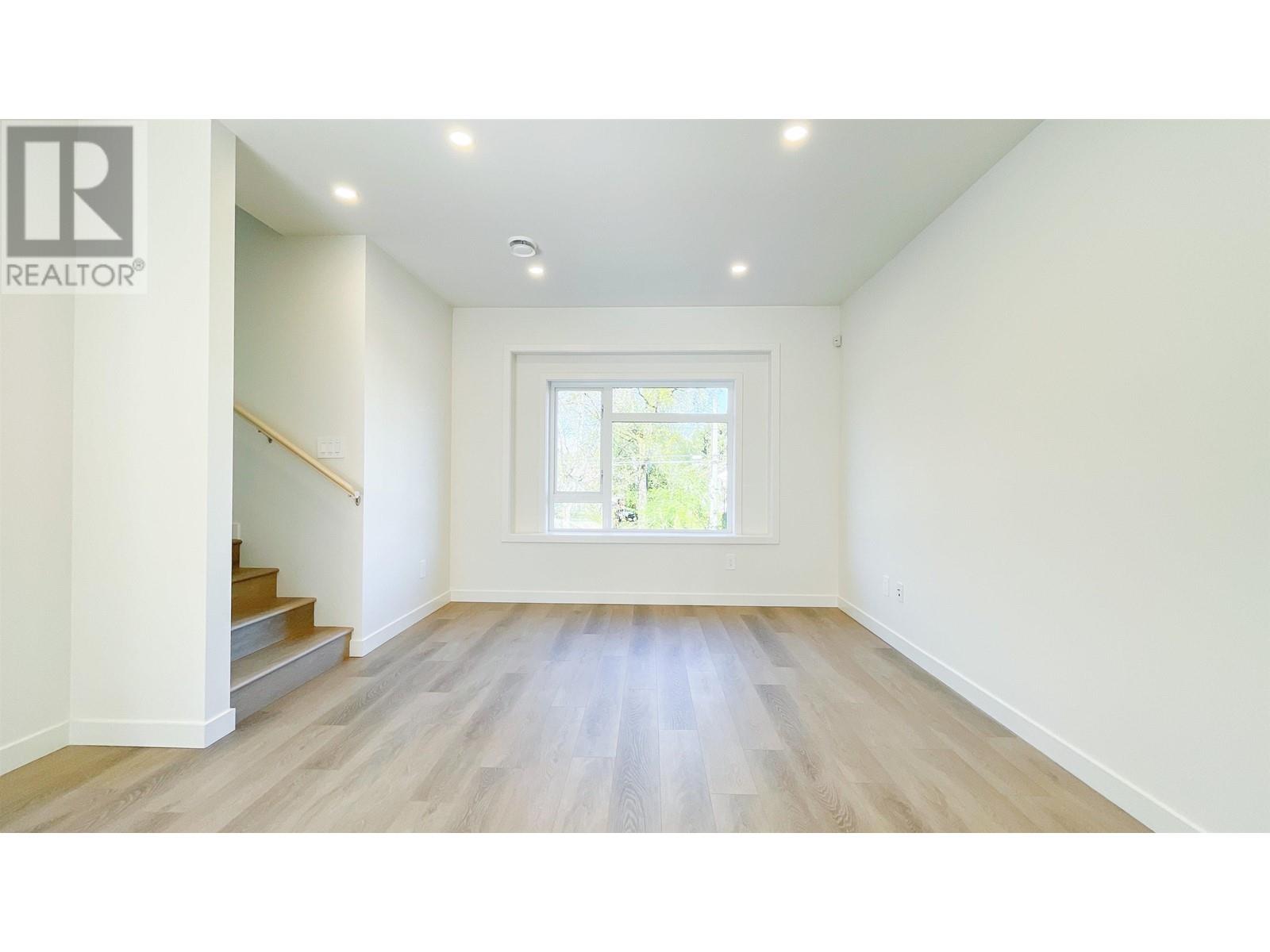 Listing Picture 4 of 30 : 25 7580 NO 1 ROAD, Richmond / 烈治文 - 魯藝地產 Yvonne Lu Group - MLS Medallion Club Member