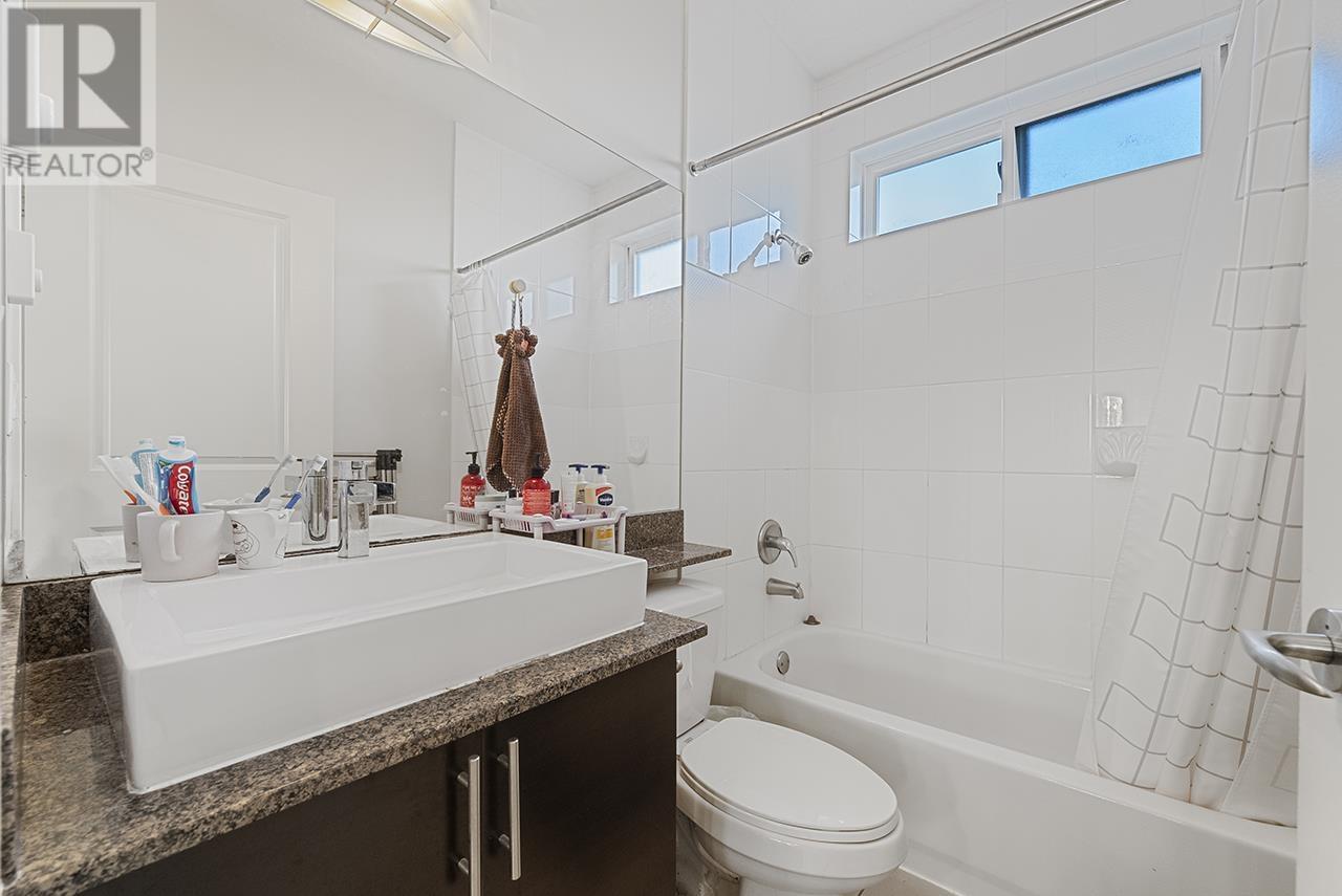 26 1211 Ewen Avenue, New Westminster, British Columbia  V3M 5E5 - Photo 9 - R2957197